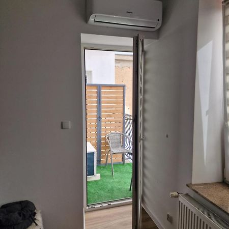 Apartament W Koninie Przy Ul. Wiosny Ludow 科宁 外观 照片